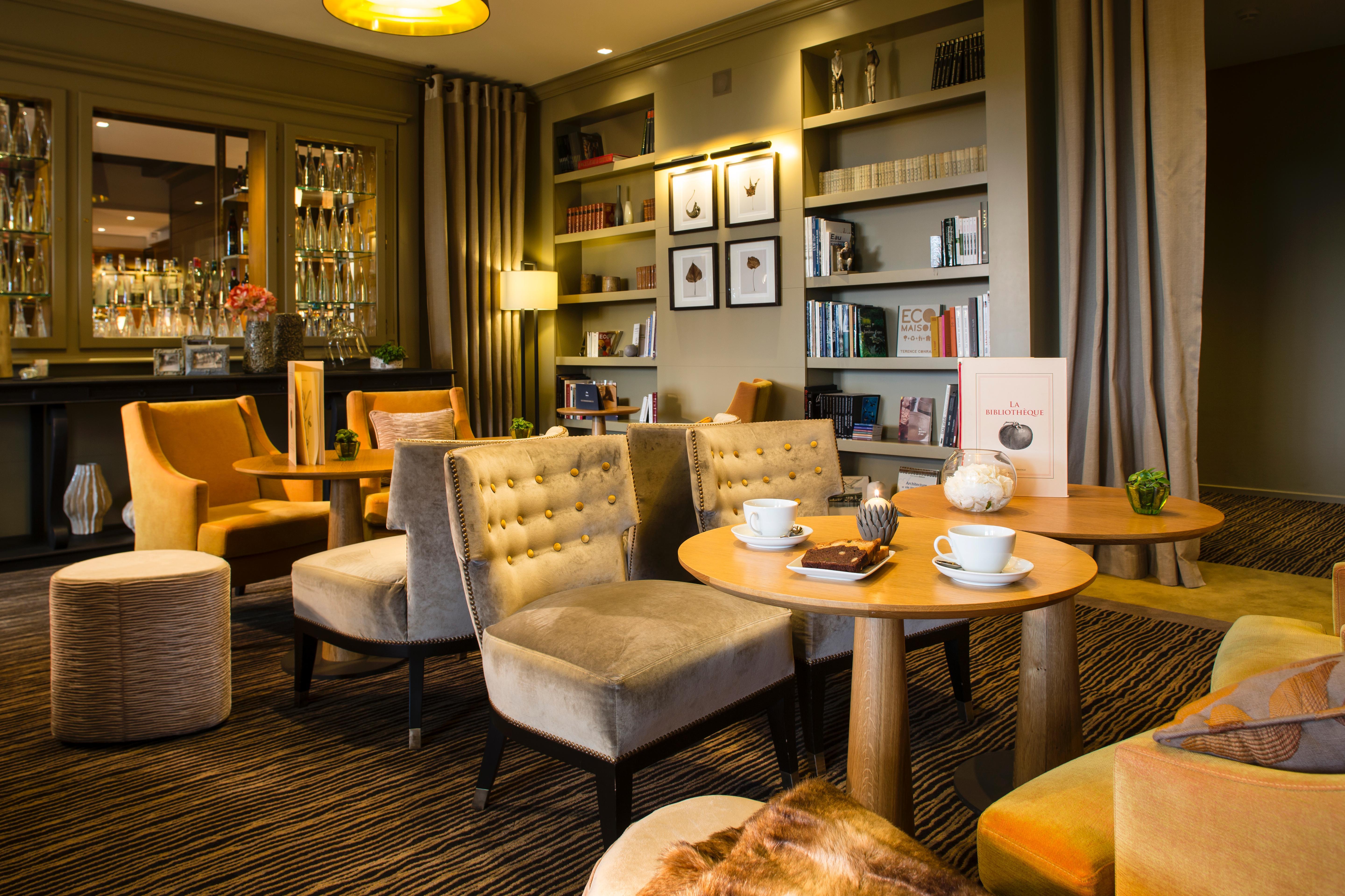 Hotel Ermitage Евіан-ле-Бен Ресторан фото